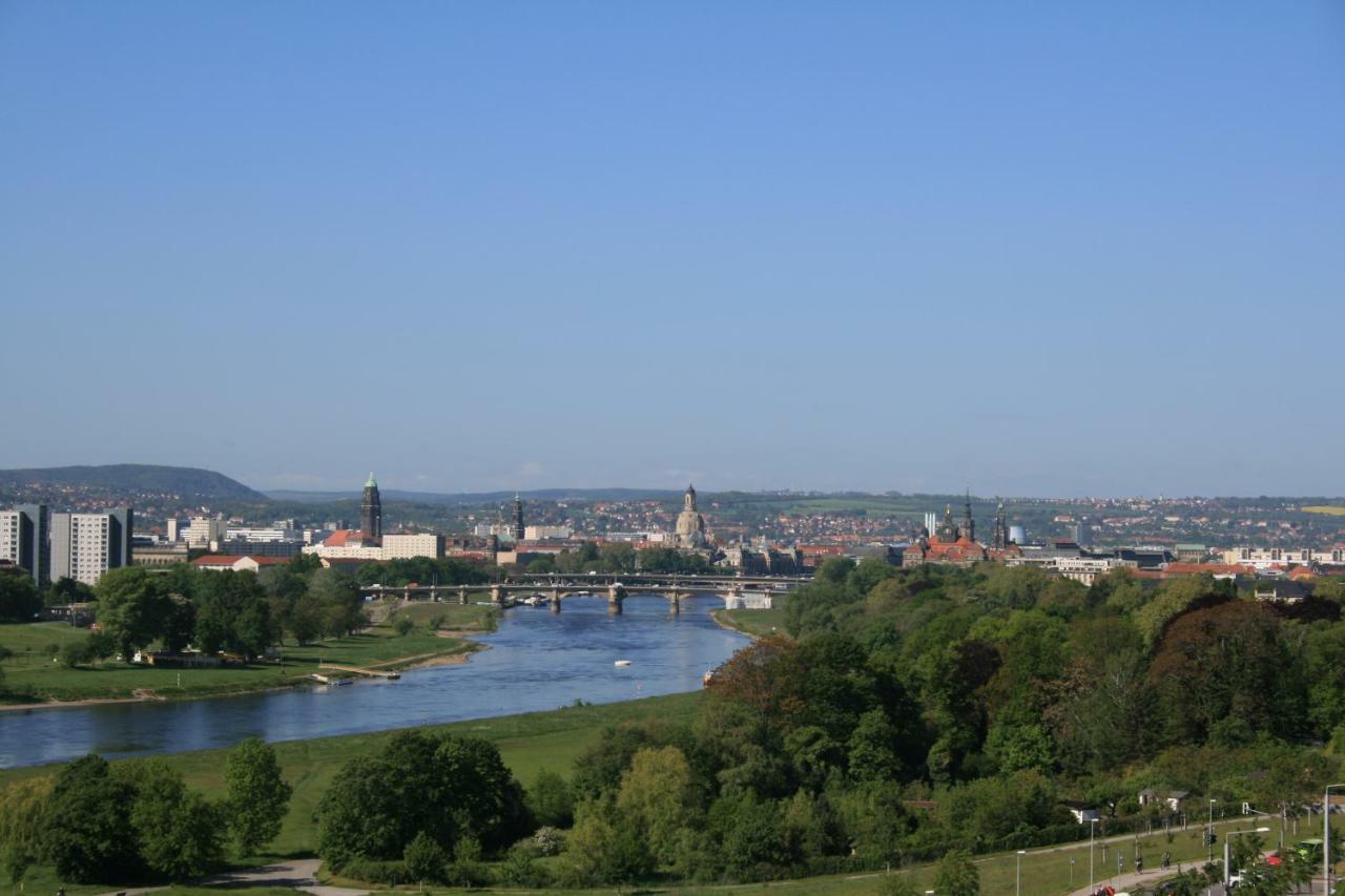 Hotel Am Waldschloesschen - Brauhaus Dresden Exteriör bild